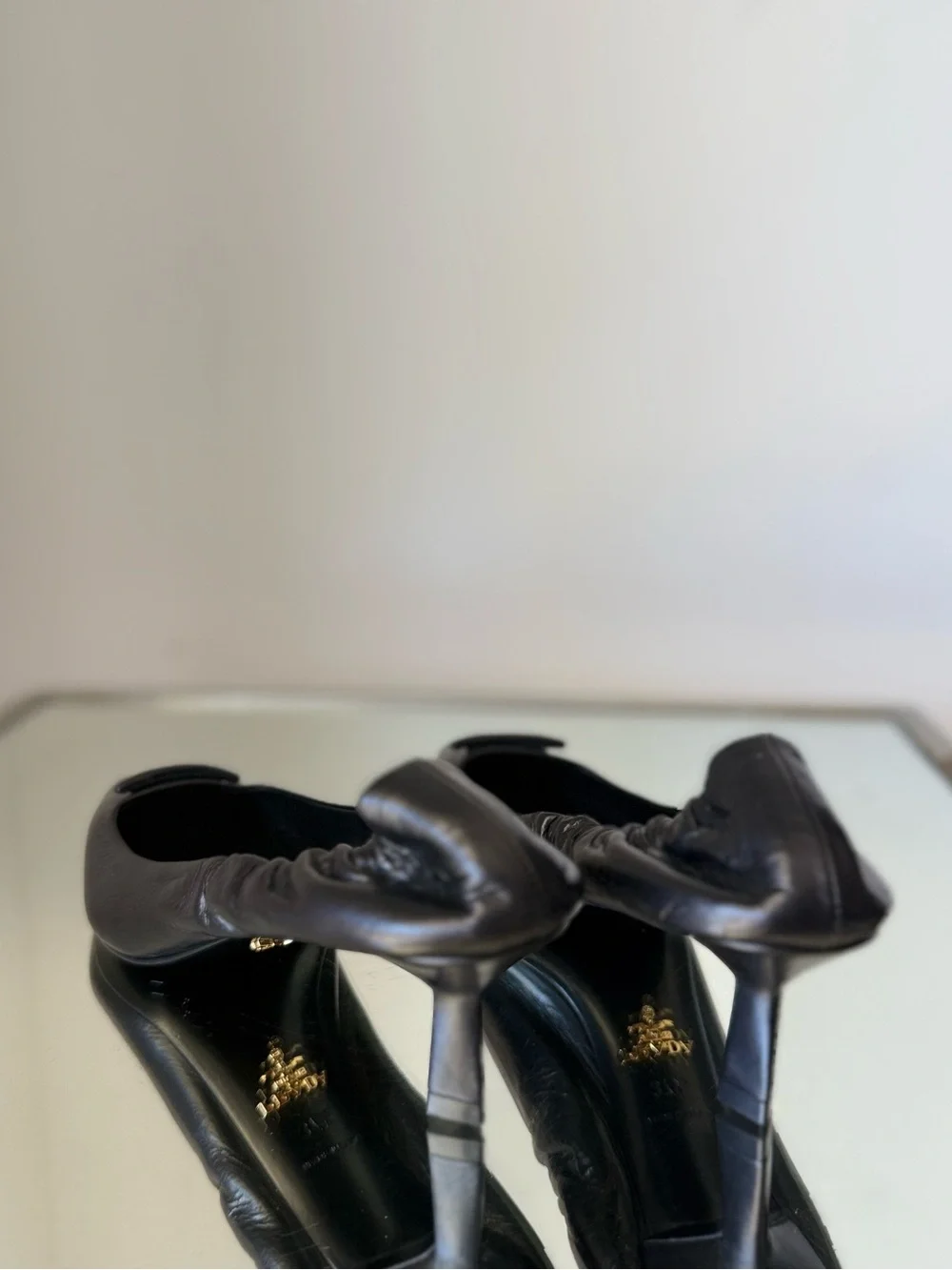 New Prada Pointed-Toe Pumps 37.5 $1,250